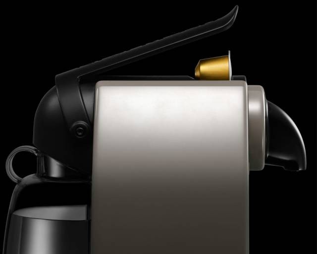 Cafetera Krups Nespresso Essenza Gris Arena