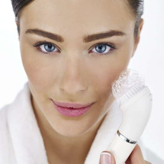 Depiladora facial Braun 832S