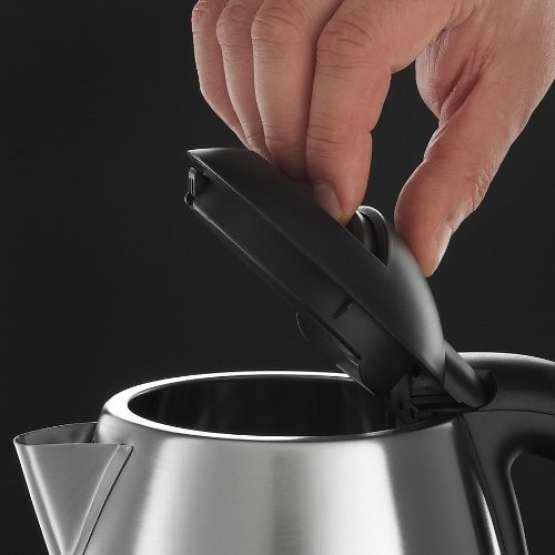 Hervidor Russel Hobbs Compacto Futura